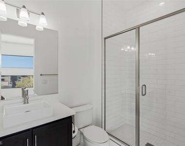 47 Pristine Glen Street - Photo Thumbnail 37