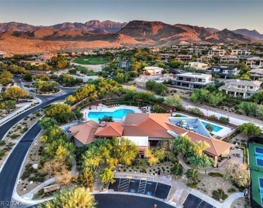 47 Pristine Glen Street - Photo Thumbnail 69