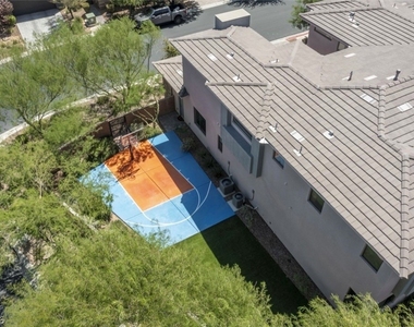 47 Pristine Glen Street - Photo Thumbnail 6