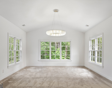 2045 Kent Court - Photo Thumbnail 50