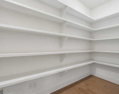 2045 Kent Court - Photo Thumbnail 31