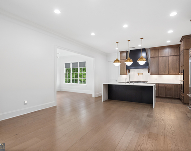 2045 Kent Court - Photo Thumbnail 23