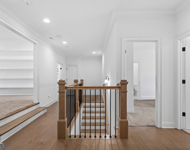 2045 Kent Court - Photo Thumbnail 47
