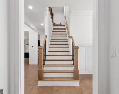 2045 Kent Court - Photo Thumbnail 18