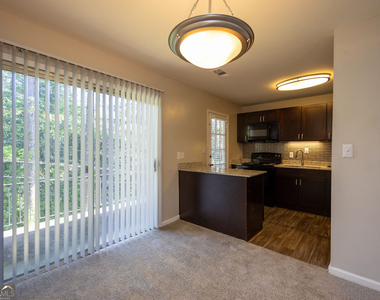 4883 Roswell Road - Photo Thumbnail 3