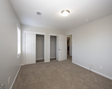 4883 Roswell Road - Photo Thumbnail 6