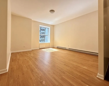 West 73rd Street - Photo Thumbnail 2