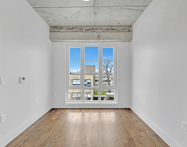 31-27 37th Street - Photo Thumbnail 5