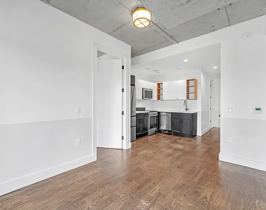 31-27 37th Street - Photo Thumbnail 2