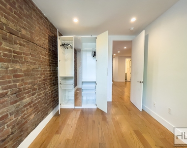115 Carlton Avenue - Photo Thumbnail 11