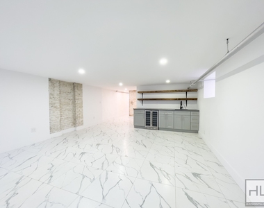 115 Carlton Avenue - Photo Thumbnail 15