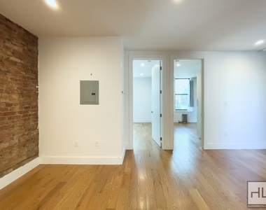 115 Carlton Avenue - Photo Thumbnail 7