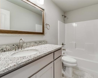 2803 Orchid Drive - Photo Thumbnail 9