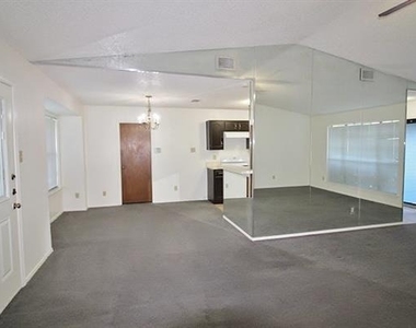 1019 Cedar Run Drive - Photo Thumbnail 4