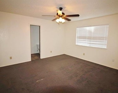 1019 Cedar Run Drive - Photo Thumbnail 9