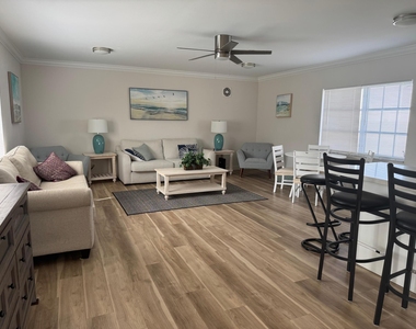 2230 Ne 56th Place - Photo Thumbnail 20