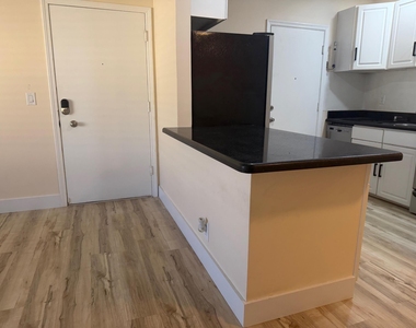 2230 Ne 56th Place - Photo Thumbnail 1