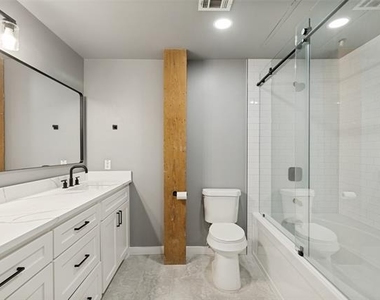 509 Elm Street - Photo Thumbnail 13