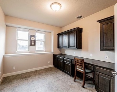 2320 Lewis Canyon Drive - Photo Thumbnail 17