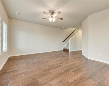 235 Cranz Farm Drive - Photo Thumbnail 7
