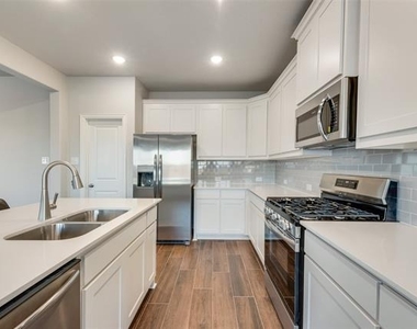 235 Cranz Farm Drive - Photo Thumbnail 9