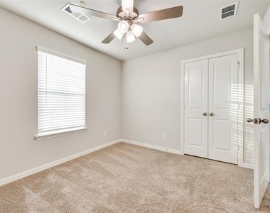 235 Cranz Farm Drive - Photo Thumbnail 12