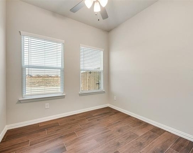 235 Cranz Farm Drive - Photo Thumbnail 11