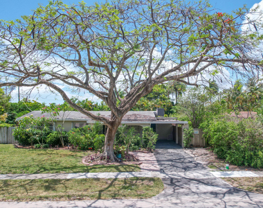 342 Sw 14th Street - Photo Thumbnail 1