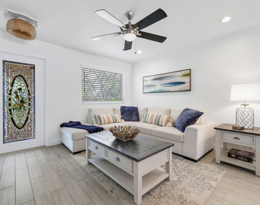 342 Sw 14th Street - Photo Thumbnail 4