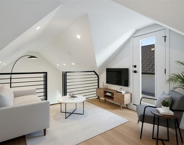 4811 Denton Drive - Photo Thumbnail 11