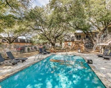5322 Fleetwood Oaks Avenue - Photo Thumbnail 23