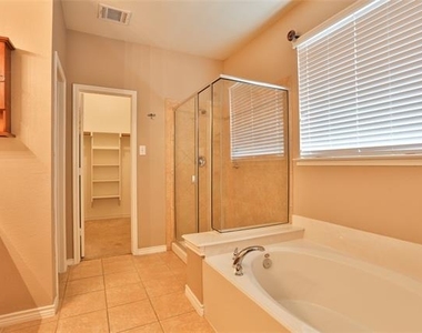 11921 Kingsville Drive - Photo Thumbnail 15
