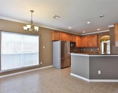 11921 Kingsville Drive - Photo Thumbnail 11