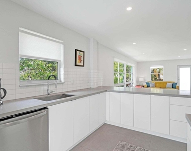 625 Ne 13th Avenue - Photo Thumbnail 14