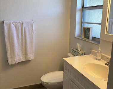 330 Ne 26th Avenue - Photo Thumbnail 15