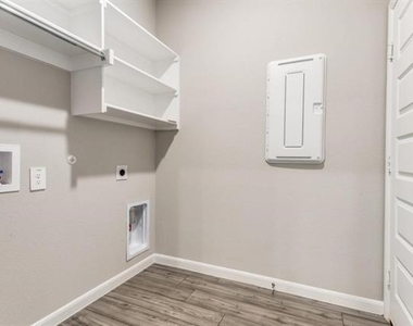 5427 Big Thicket Lane - Photo Thumbnail 12