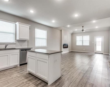5427 Big Thicket Lane - Photo Thumbnail 8