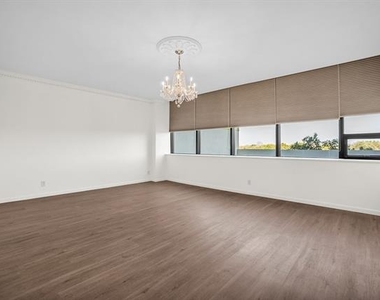 6335 W Northwest Highway - Photo Thumbnail 10