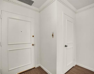 6335 W Northwest Highway - Photo Thumbnail 21