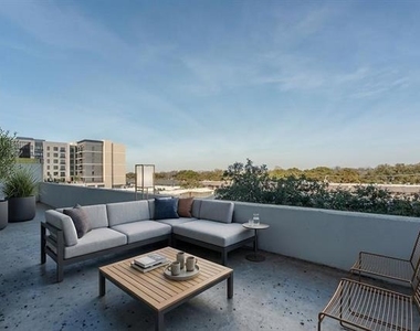 6335 W Northwest Highway - Photo Thumbnail 22