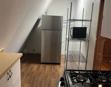 162 Kent Street - Photo Thumbnail 6
