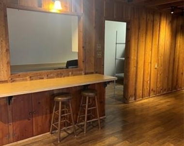 162 Kent Street - Photo Thumbnail 2
