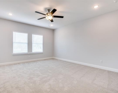 3105 Chihuahua Avenue - Photo Thumbnail 12