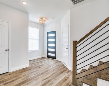 3105 Chihuahua Avenue - Photo Thumbnail 1