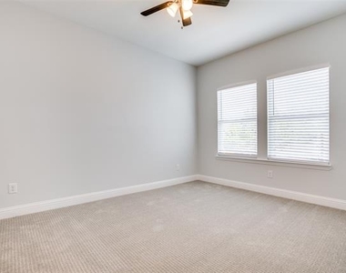 3105 Chihuahua Avenue - Photo Thumbnail 17