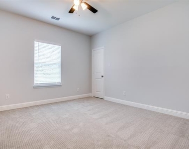 3105 Chihuahua Avenue - Photo Thumbnail 18