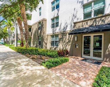 2421 Ne 65th Street - Photo Thumbnail 41