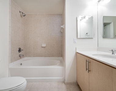 2421 Ne 65th Street - Photo Thumbnail 19