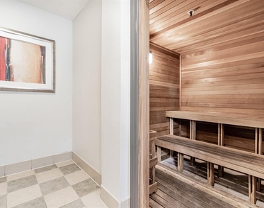2421 Ne 65th Street - Photo Thumbnail 30