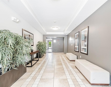 2421 Ne 65th Street - Photo Thumbnail 34